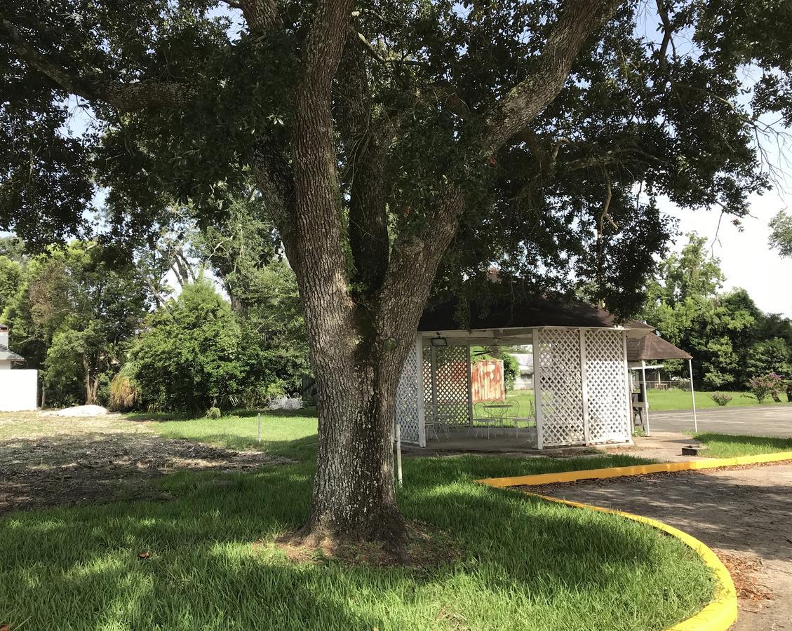 Carmel Inn And Suites Thibodaux Exterior foto