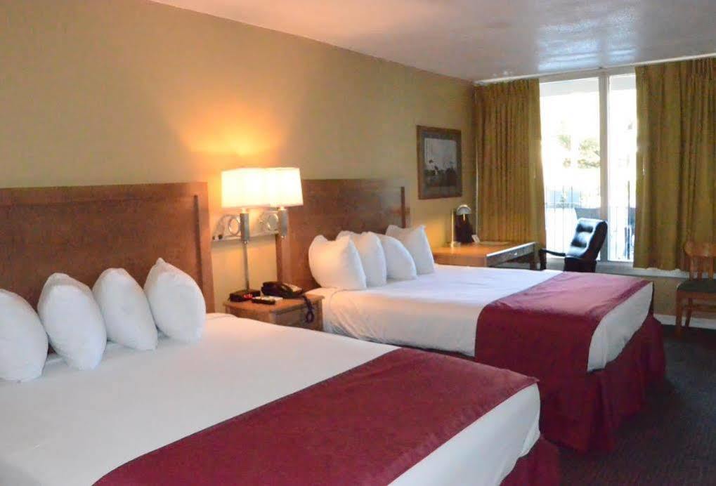 Carmel Inn And Suites Thibodaux Exterior foto